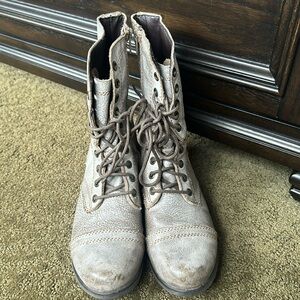 Steve Maddden Combat Boots Size: 7.5